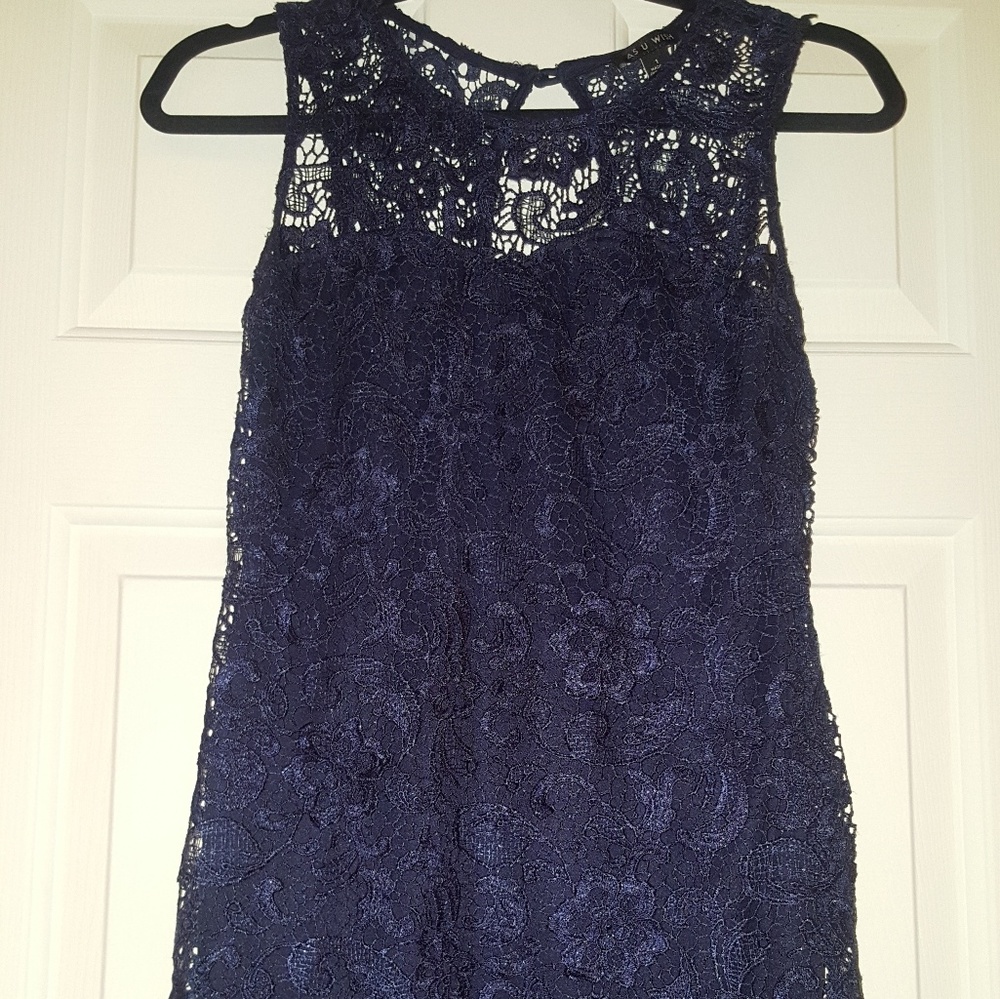 Dress - Picture 3 of 4